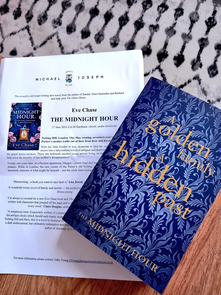A huge thank you to @GabyYoung @MichaelJBooks for sending me a copy of #TheMidnightHour. This sounds absolutely fantastic, and I can't wait to read it published 27th June! 😍 also, how pretty is that proof!? #Bookpost #Bookmail #BookTwitter