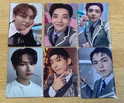 SEVENTEEN BEST ALBUM 交換

求 ディノ

譲 画像のもの