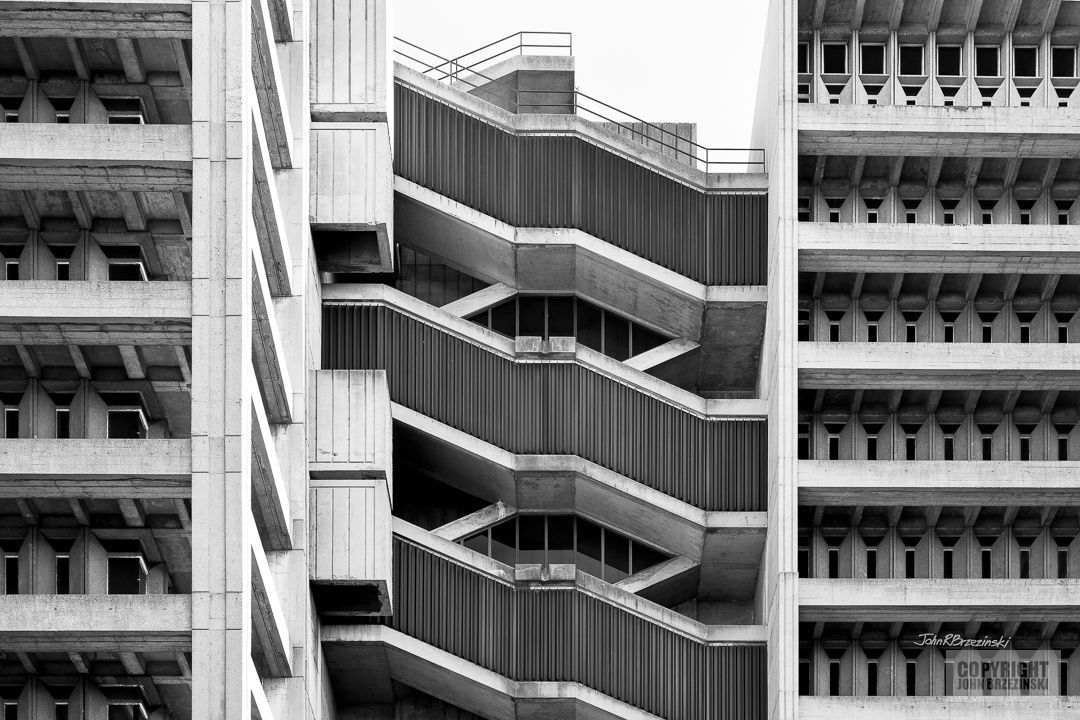 Today's featured university icon is the Science and Engineering Offices building at the University of Illinois at Chicago 

university-icons.pixels.com/featured/unive… 

@thisisUIC #UIC #universityofillinoischicago