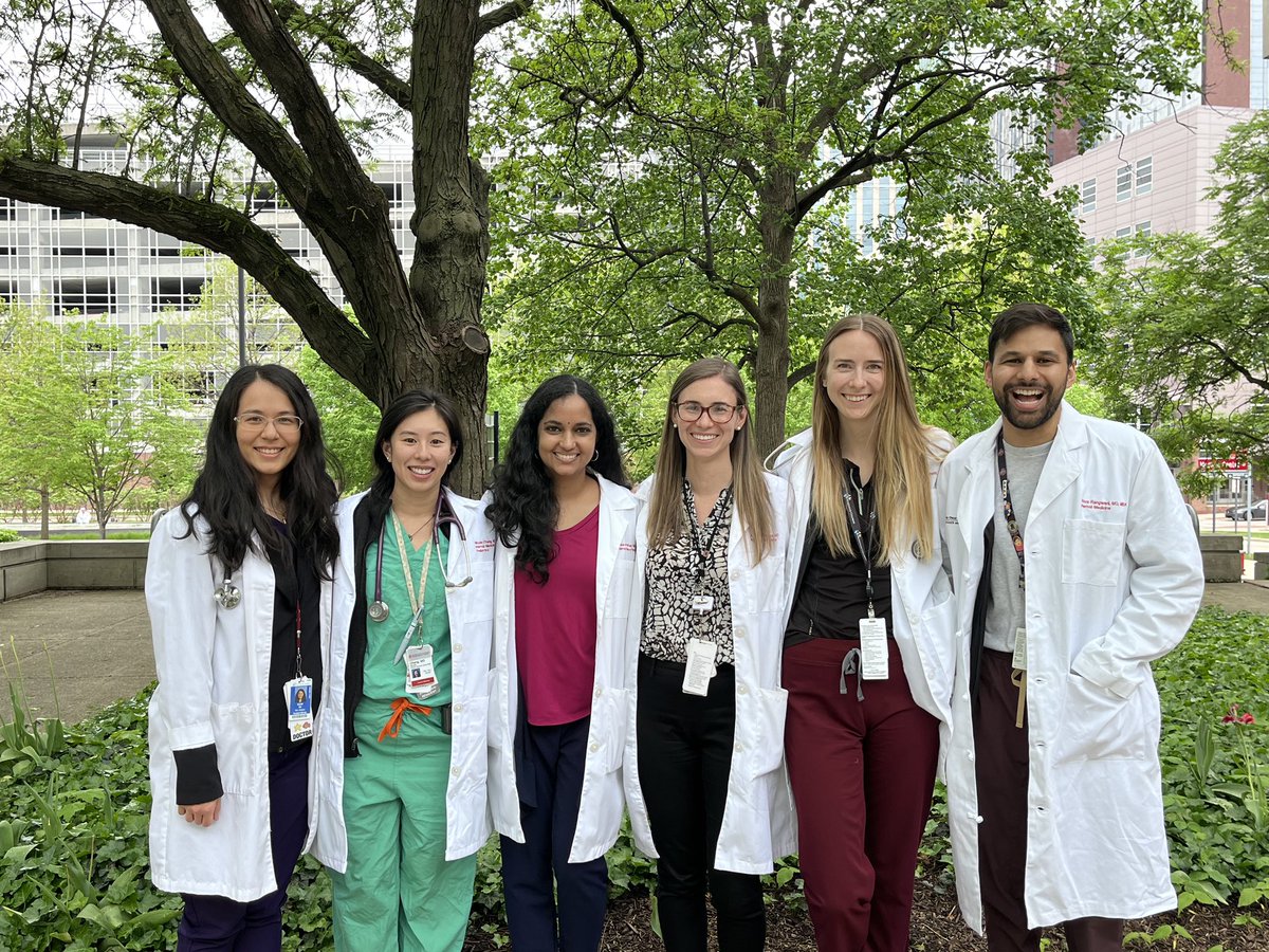 Plus a good looking group of @OSUMedPedsRes docs feat. Drs. Chi, Chang, Levenseller, Desai and chiefs @ShilpaSridharMD @drjendesalvo! #MedPeds