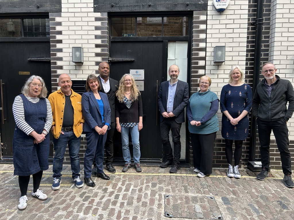 We were thrilled to meet our fellow PSA (@PolStudiesAssoc) chairs and trustees at our brand new shared office! 🥳🙌