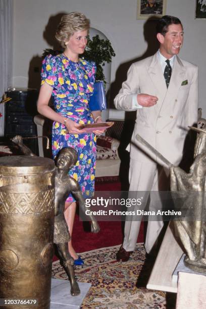 March 15, 1990, Charles and Diana arriving in Lagos for their official visit to Nigeria How many of Diana’s outfits will Meghan Markle cosplay during their jaunt to the “ever so safe” Nigeria 😜