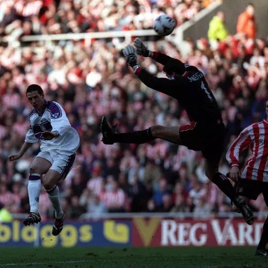 🟪 | Middlesbrough 99/00 away shirt, which we believe was worn by Christian Ziege, against both Manchester United, where he was sent off, and Sunderland, where he scored. There’s also a possibility it was worn at Southampton, as it’s the same run of fixtures (TBC).