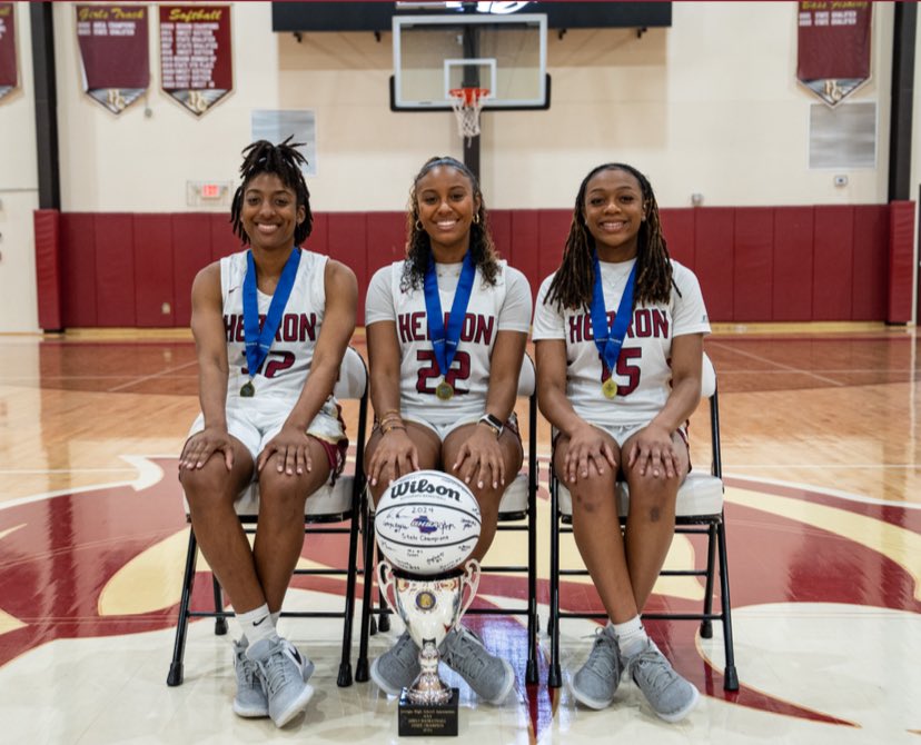 Join us today at 2:00 for these three state champions signing to play at the next level. @amiya_porter10 @DanielNickyia @aniya_moodie15