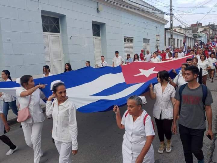 #PorCubaJuntosCreamos 
<a href="/Seguidores/">seguidores</a>