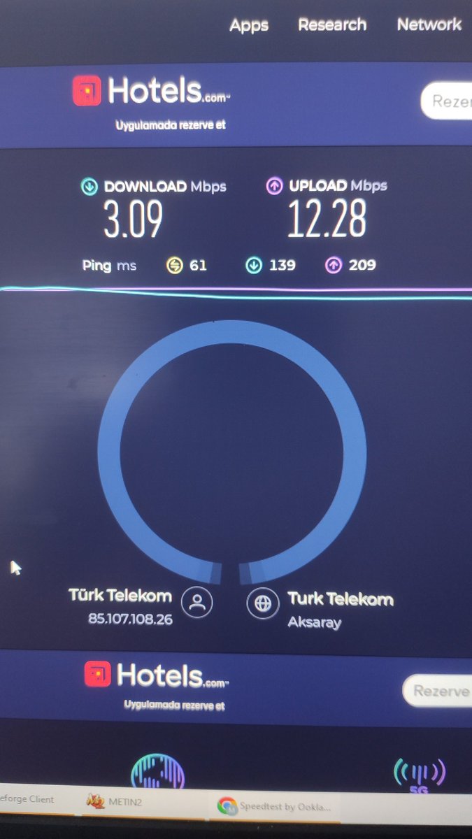 Her ay 400 kusur lira odedigim internetin hali gerçekten yazıklar olsun. @TurkTelekom