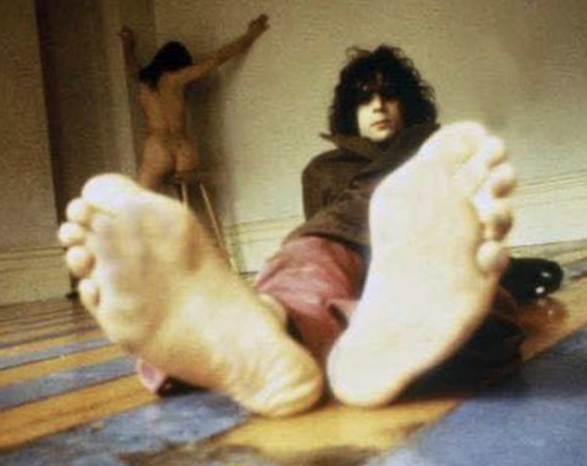 Syd Barrett or Marc Bolan? 🤔