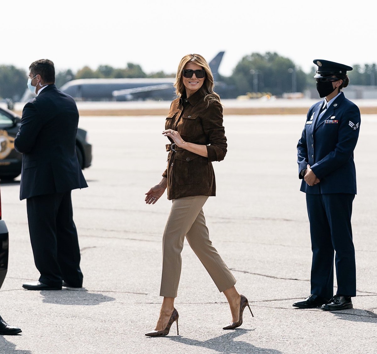 FLOTUS Report (@MELANIAJTRUMP) on Twitter photo 2024-05-01 13:45:23