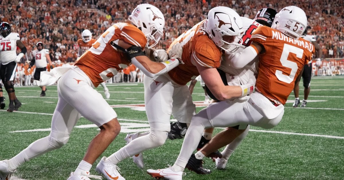 Texas had 1️⃣1️⃣ drafted in the 2024 #NFLdraft, with 2️⃣ in the first round. Could 4️⃣ go in the first round next year? @EricNahlin looks over the roster to determine top candidates for the top 32 (On3+): on3.com/teams/texas-lo… Not an IT member? Join TODAY for just $1! -…