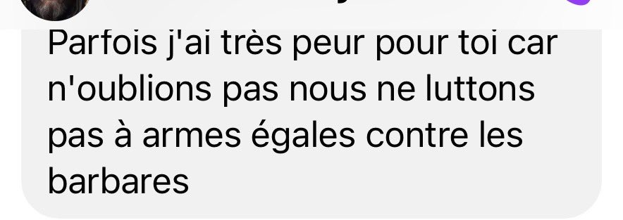 Voilà ou nous en sommes en France en 2024…
Je reçois des messages privés d’hommes qui ont peur pour moi et pour ma sécurité.
Simplement parce que j'ai osé publier des photos de moi sans le voile dans des tenues un peu trop suggestives et provocatrices au goût des islamistes et…