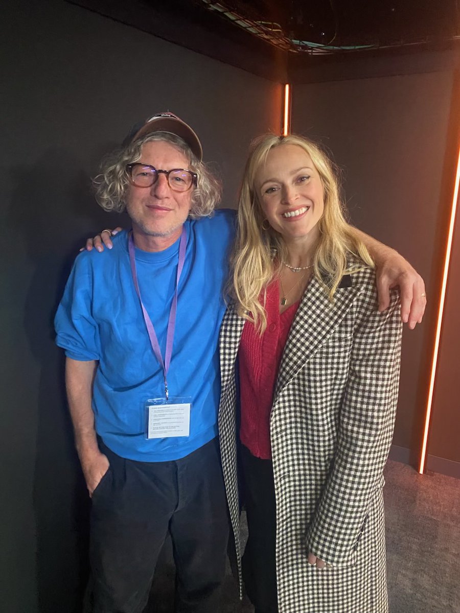 Our @johnpowerla spoke to @Fearnecotton on her @BBCRadio2 show looking back at his 90s. Including his memories of The La's track ‘There She Goes’ becoming huge, and performing on Top Of The Pops. Listen now on @BBCSounds (from 35 minutes): bbc.co.uk/programmes/m00…