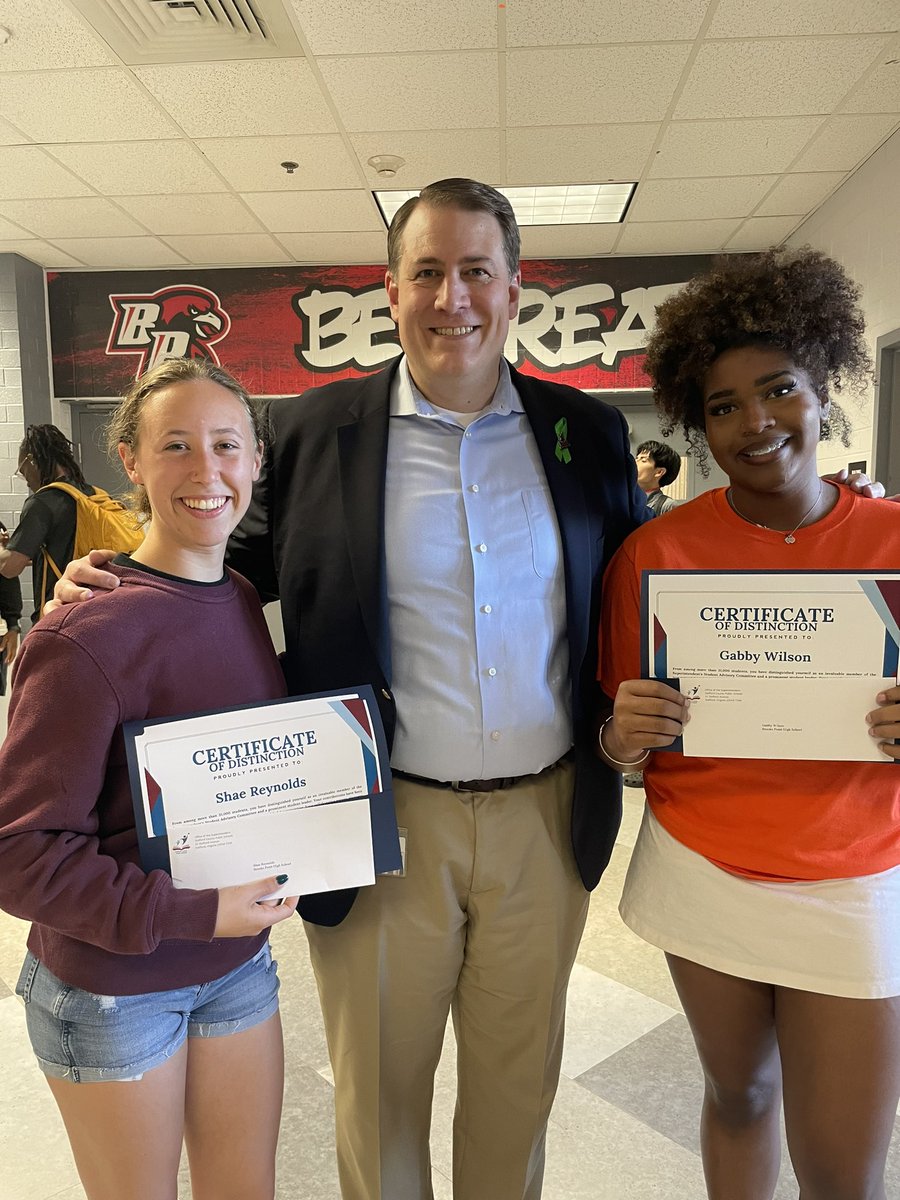 What would I do without Gabby and Shae? Their dynamic leadership on my Student Advisory Committee as senior reps from @brooke_point has made @SCPSchools better. I am so proud of them and can’t wait to see what they do next! #ElevateStafford