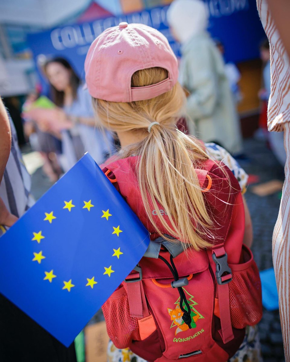 Die #EU ist nicht perfekt, aber die beste Idee, die Europa je hatte. Es waren Mut, Weitblick &amp; Verantwortung, die die Osterweiterung unserer Freiheitsunion vor 20 Jahren ermöglichten. Es sind die Millionen Menschen dies- &amp; jenseits der Oder, die Europa jeden Tag mit Leben füllen.