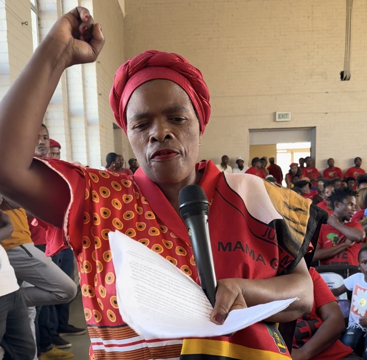 [IN PICTURES]📸 Workers of Buffalo City Metro employed in the different sector companies within the province detailing their working conditions and challenges in their work places, thus requesting the assistance of the EFF to deal with the exploitation and harassment they are…