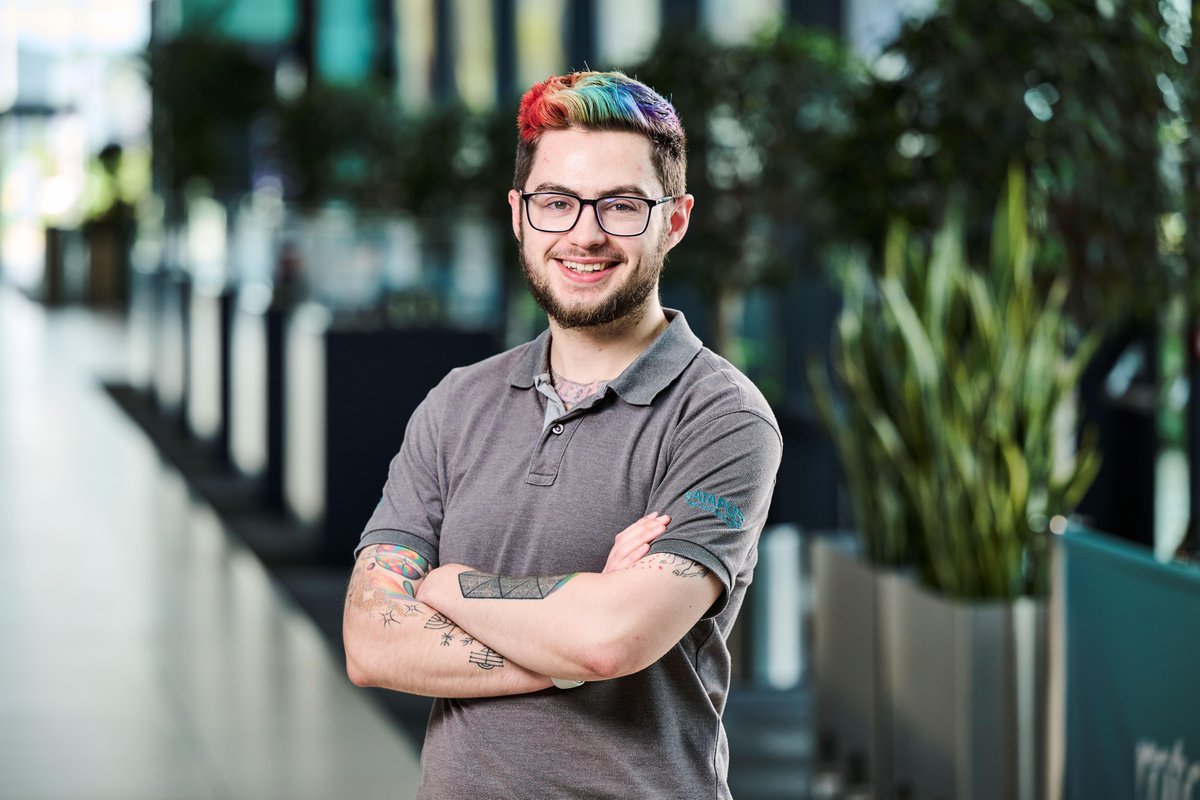 “Nowadays university is not the only recognised pathway. I’m living proof of that.” Kieran Bullivant TMIET set himself on a career journey from apprenticeship to being recognised as a Technician Member of the IET. Read his story: spkl.io/601942vp7 #AchieveGreatThings