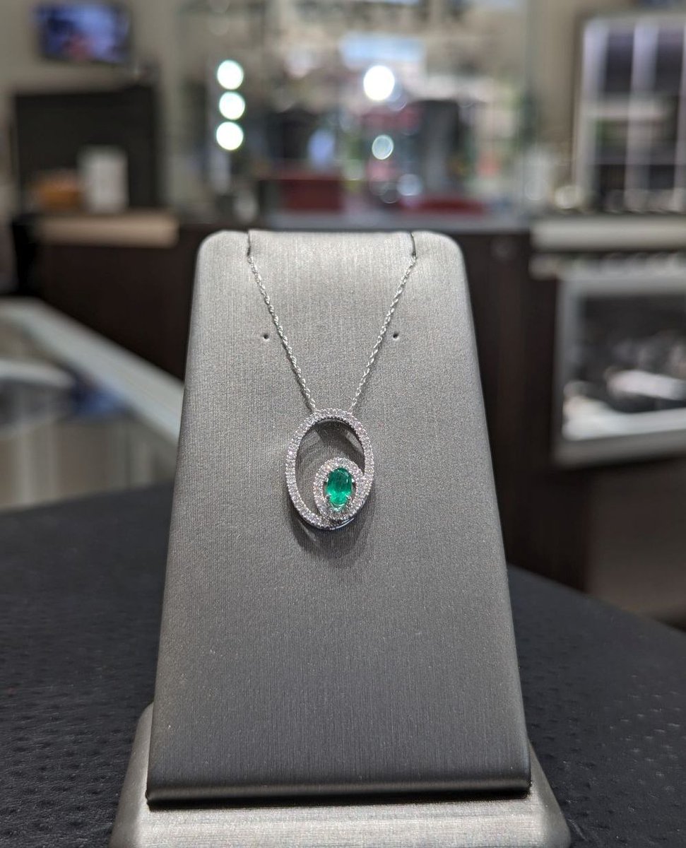 🌼 May has arrived in all its glory! 🌸✨ We're celebrating with this stunning emerald diamond necklace that adds a touch of elegance to any outfit. Come visit our store and try it on today! 💎 #JFosterRocks #MayBirthstone #DiamondNecklace #JFosterJewelers #ShopsAtFallenTimbers