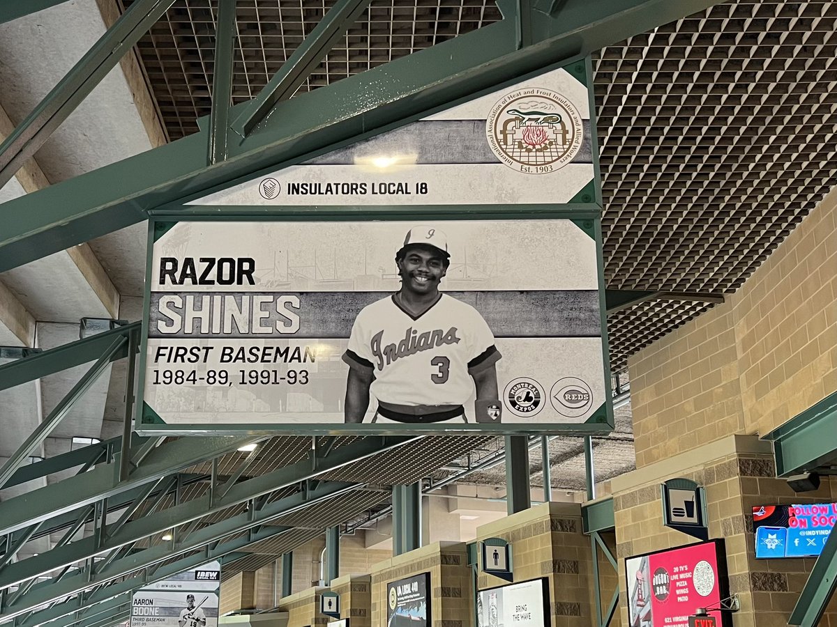 A pair of Casey Candaele’s former teammates are recognized in the concourse at Victory Field here in Indy. Join me for morning baseball. Pregame at 10:45, first ⚾️ 11:05a on The Bet 1520 AM! #Bisons #TOTHECORE