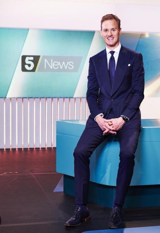 Tea time trip into @channel5_tv news at 5pm this afternoon to share with @mrdanwalker if you please ☕️ 🍋Not That I’m Bitter🍋 tinyurl.com/45r95nus #ntib #memoir #book #comedy #funny #funnywomen #author #interview #news #channel5 @TheMirrorBooks