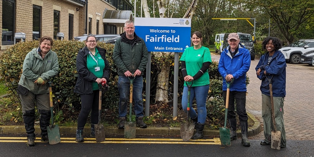 We were delighted to visit @yas_charity one year after awarding their Greener Communities Fund grant, which is being used for improvements to the Fairfield ambulance station and emergency operations centre, providing staff and the local wildlife with a tranquil green space. 🌱