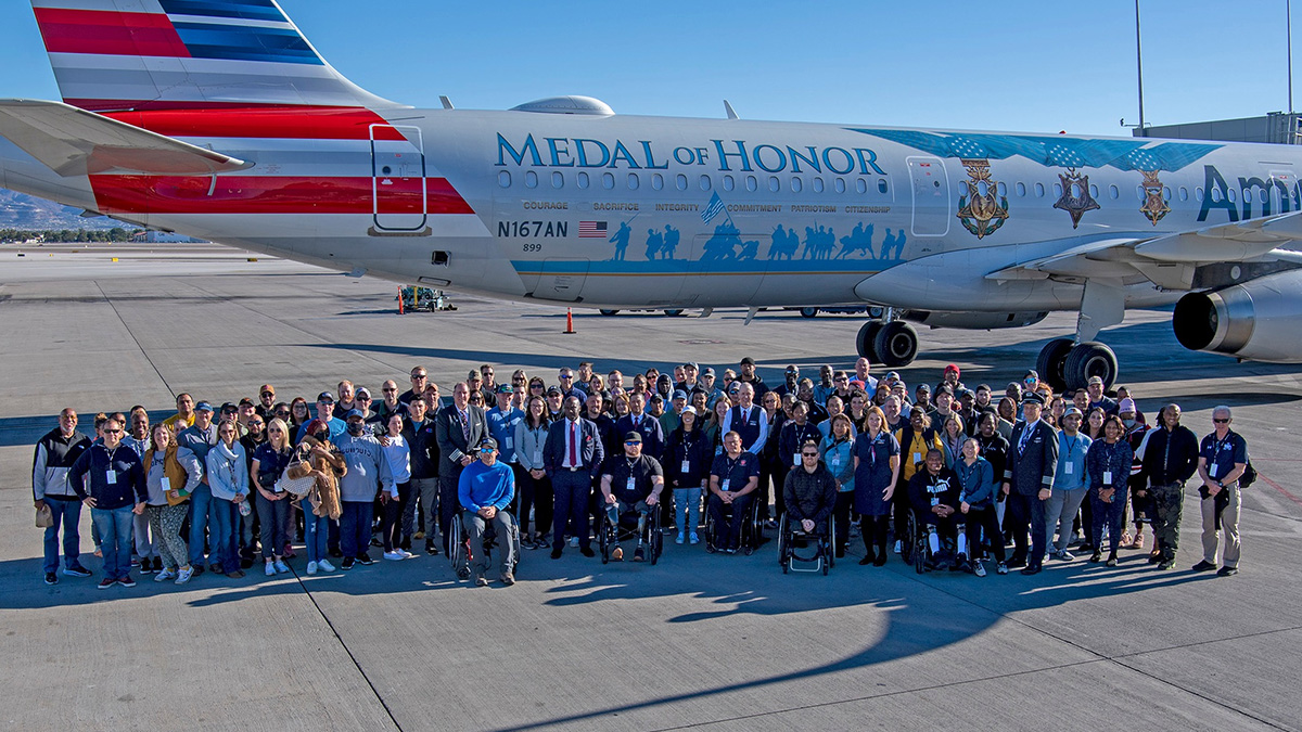 American Airlines salutes service members during Military Appreciation Month - American Airlines Newsroom news.aa.com/news/news-deta… #AmericanAirlines #militaryappreciationmonth #Breitflyte #avgeek #avgeeks #aviation #airlines