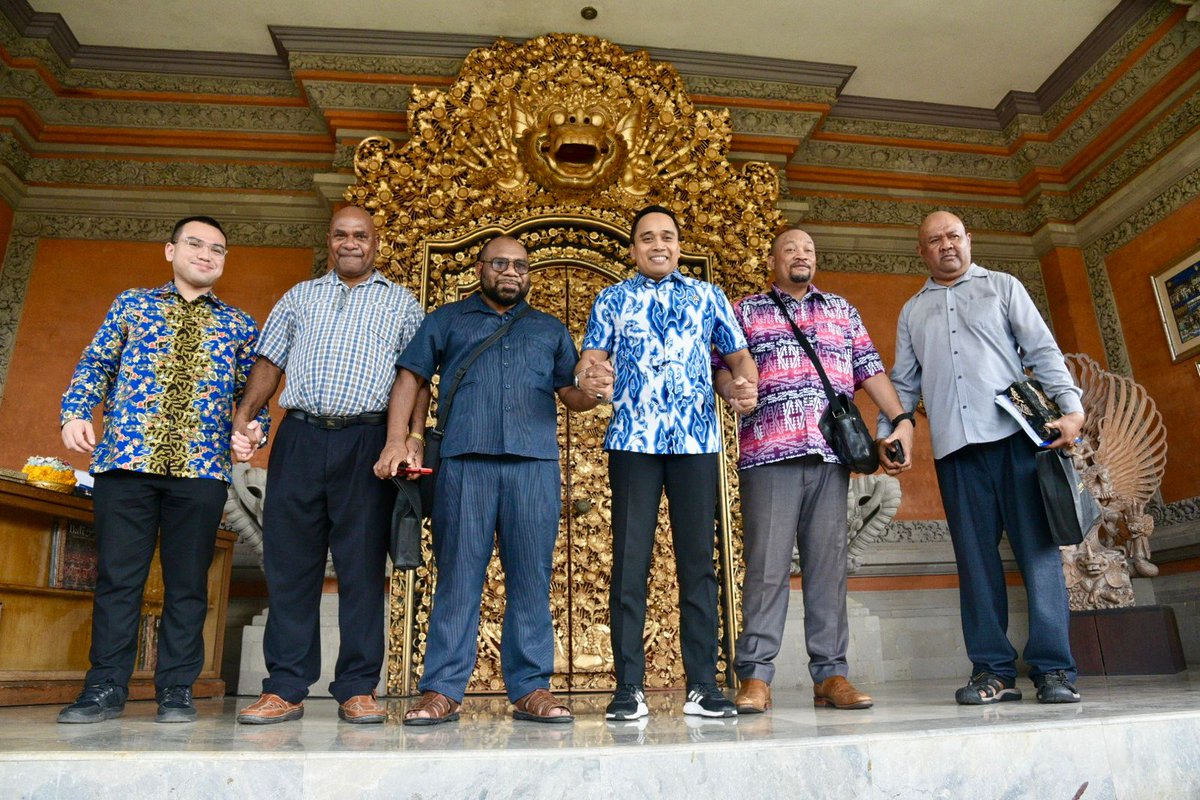 Badan Kerja Sama Antar Parlemen (BKSAP) DPR RI menyoroti penguatan kerja sama bilateral Parlemen Indonesia dan Parlemen Papua Nugini, termasuk dalam bidang perdagangan dan investasi, juga kerja sama antar parlemen, di Ubud, Bali, Senin (29/04/2024). #KunkerDPR #DiplomasiParlemen