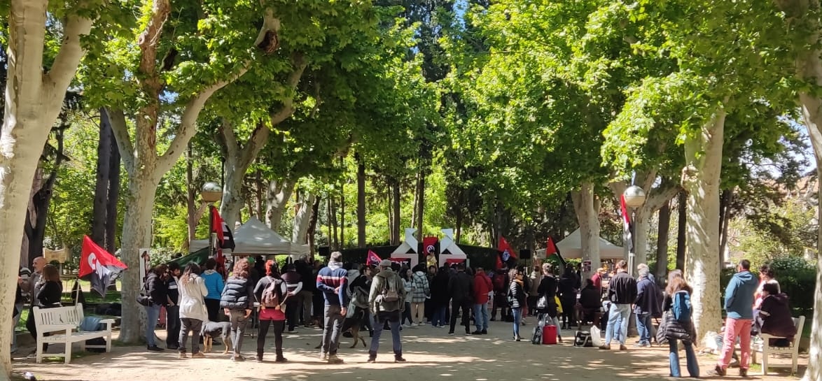 Siguen los actos del 1 de mayo, en estos momentos, Zorro Negro en el escenario. #1demayoHuesca