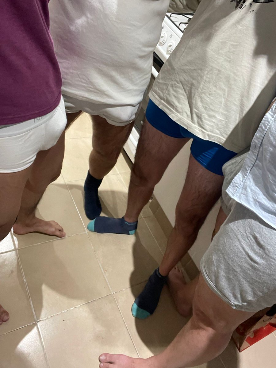 Juegos_de_machos tweet media