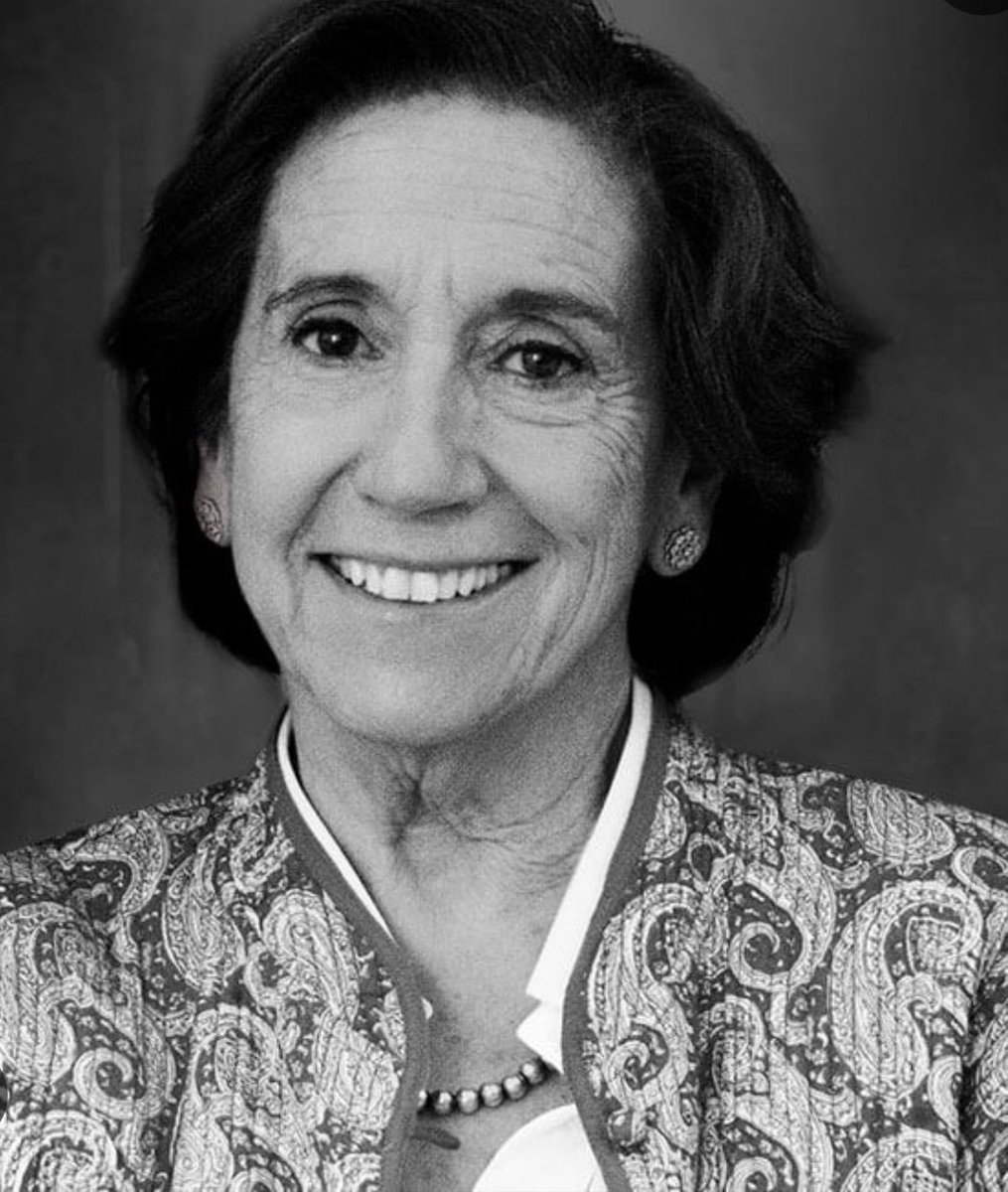 Hoy ha fallecido a los 75 años Victoria Prego, una de las voces más emblemáticas de la Transición española. La periodista fue distinguida en 2002 con el Título Honorífico de Amotinado Mayor de las Fiestas del Motín. Nos sumamos a las condolencias para sus familiares y amigos.
