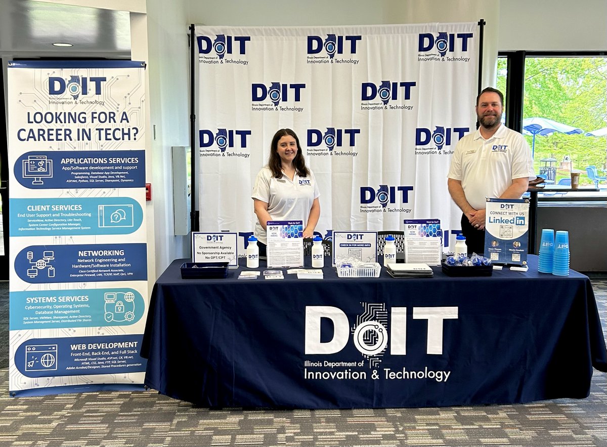 Happening now ‼ Join us at the State of Illinois Career Fair at @LincolnLand to learn about career opportunities, speak to #DoIT recruiters and learn how to apply. We will be here until 2:00 PM!