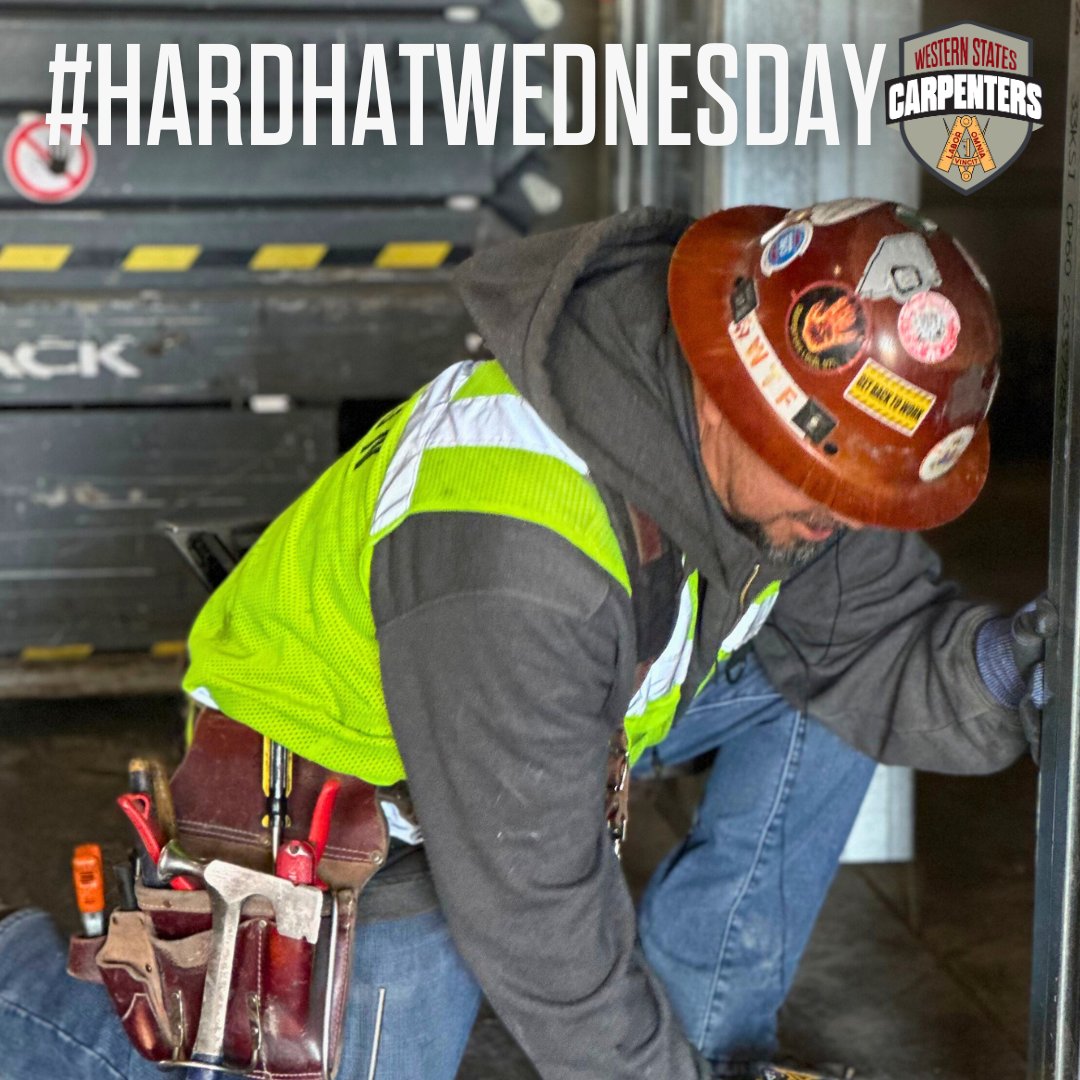 Happy #HardHatWednesday coming out of Local 971 Reno.🛠️💪 Carpenters! Let's see those #HardHats.

#Construction #HardhatsStickers #UnionCarpenters #JobsWagesBenefits #Brotherhood #UnionStrong #Carpenters #WeBuildAmerica #BorderToBorder #UnionProud #WSCarpenters