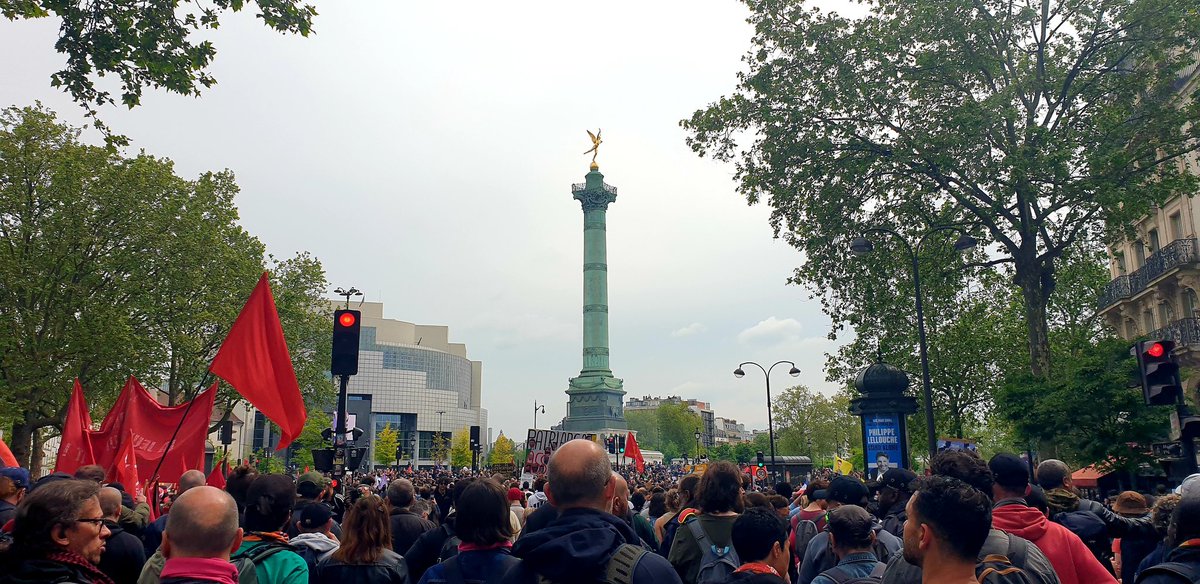 50.000 personnes en manif pour ce 1er Mai à Paris, pour les salaires, contre le recul des droits, pour la paix et nos libertés ✊! @UnionSolidaires #1erMai2024