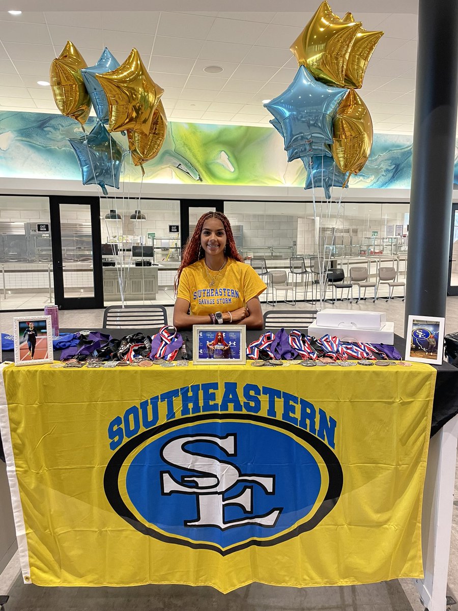 Congratulations @keyanabrewer210 on signing this morning to continue your track career at Southeastern Oklahoma! I’m so proud of you! @LHWildcatClub @lhhstrack