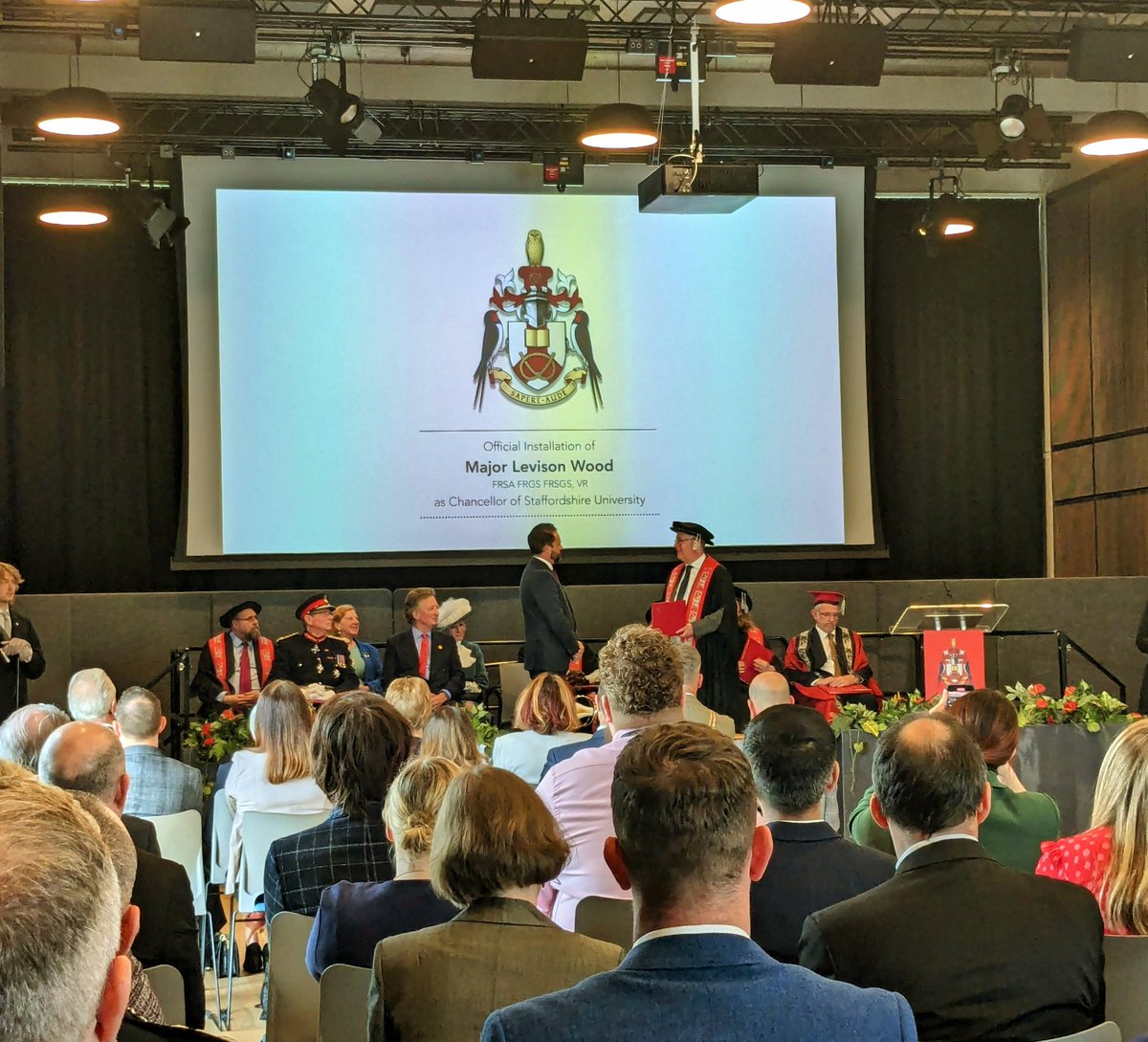 It was an honour to attend the installation of the new Chancellor of @StaffsUni today, Major Levison Wood @Levisonwood who I can only describe as an inspiration & #Staffordshire's version of Indiana Jones. Wonderful 👏 #StaffordshireDay