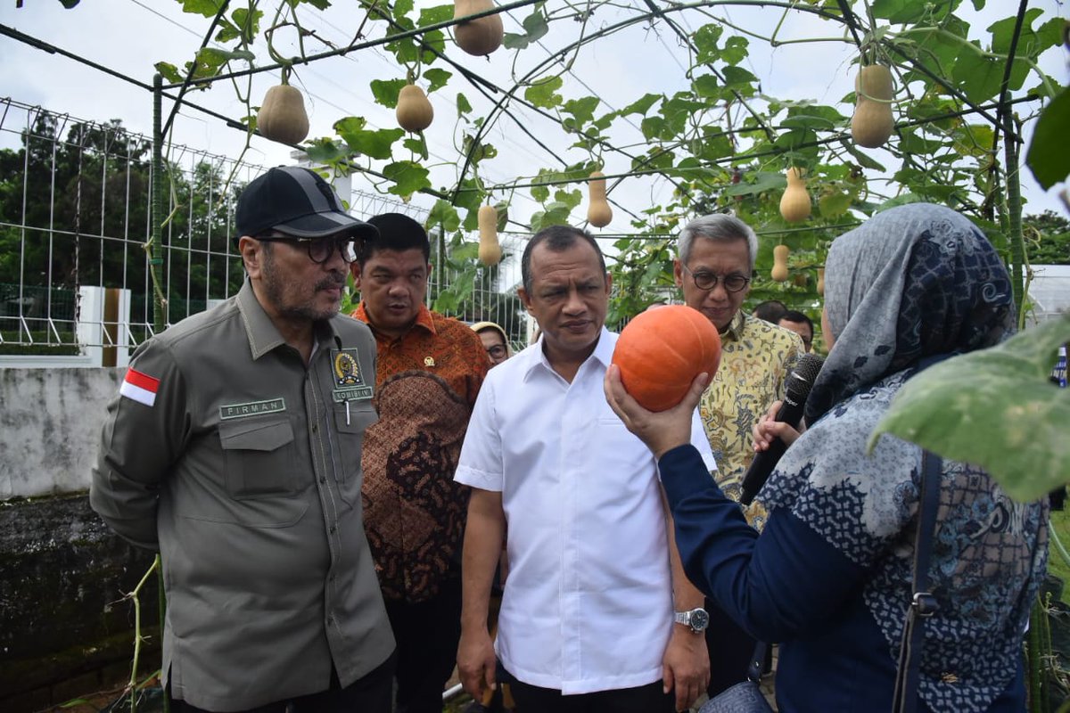 Komisi IV DPR RI mengapresiasi sistem pengelolaan dan pemanfaatan sampah yang di lakukan di kompleks Pusri Agro Edupark milik PT Pupuk Sriwidjaja Palembang, di kompleks Pusri Agro Edupark, PT Pupuk Sriwidjaja Palembang, Sumatera Selatan, Senin (29/05/2024). #KunkerDPR