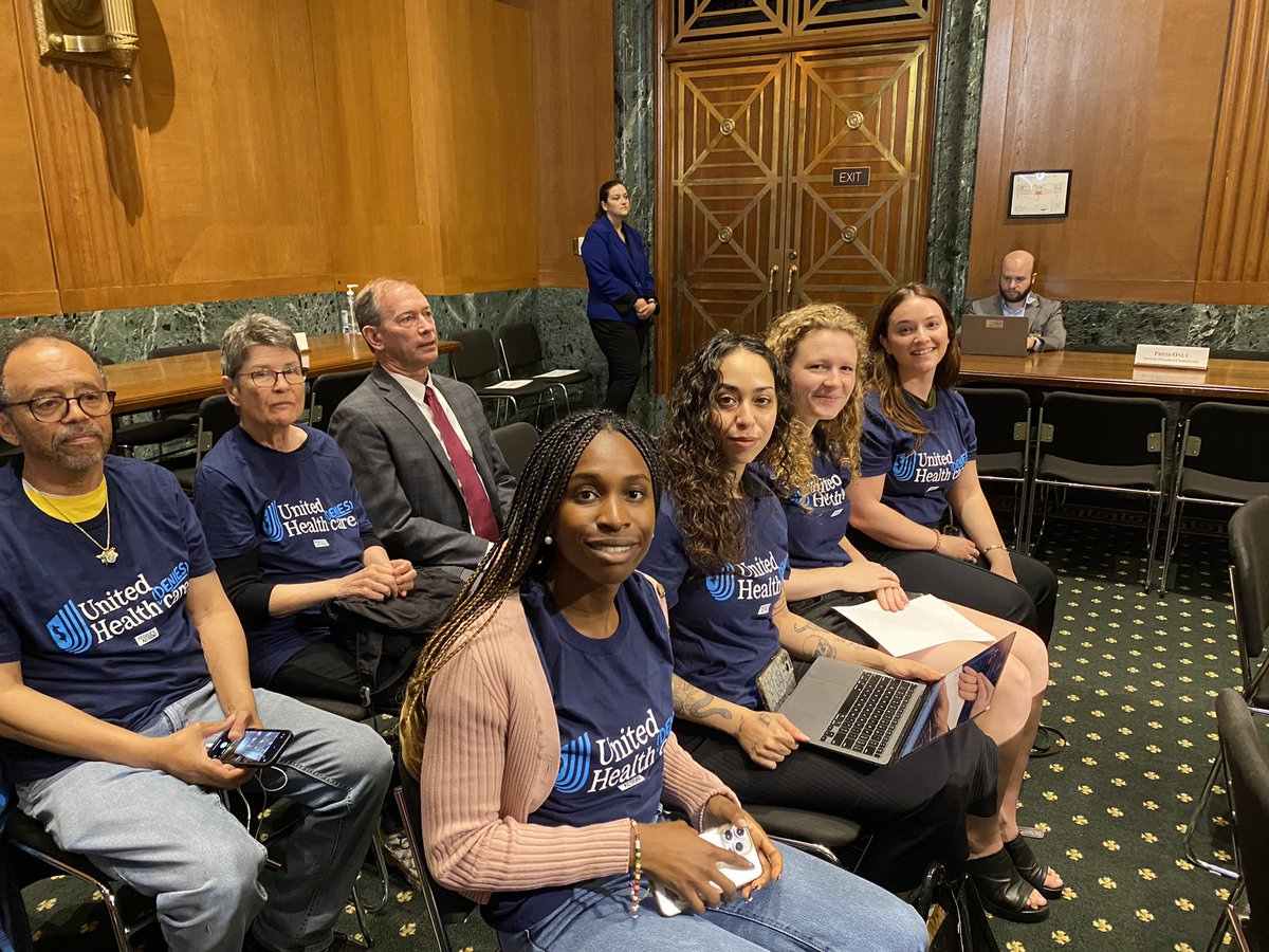 .@SenatorWarren grilled CEO of @UnitedHealthGrp on over billing taxpayers thru privatized Medicare & consolidation & buy-up’s of medical practices. Then Sen Johnson followed up with some love & softballs. #careovercost