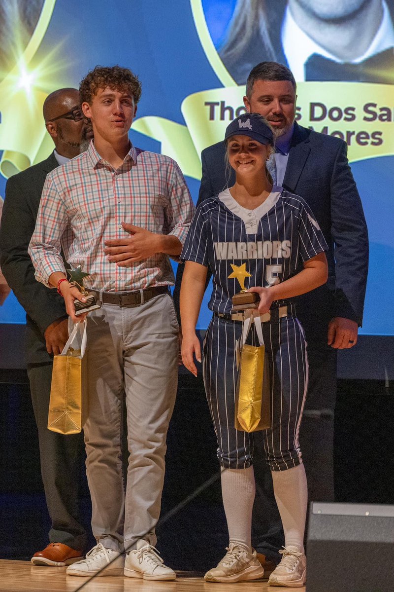 DubASoftball's tweet photo. When the away game gets canceled at the last minute, you make lemonade out of lemons and accept the ABSS Superintendent’s Award of Excellence in person. Shoutout to Lela Kate! From what we understand, the uniform made for interesting conversation with Dr. Harrison. So proud 🏆🎓 https://t.co/52ULpVHxHT