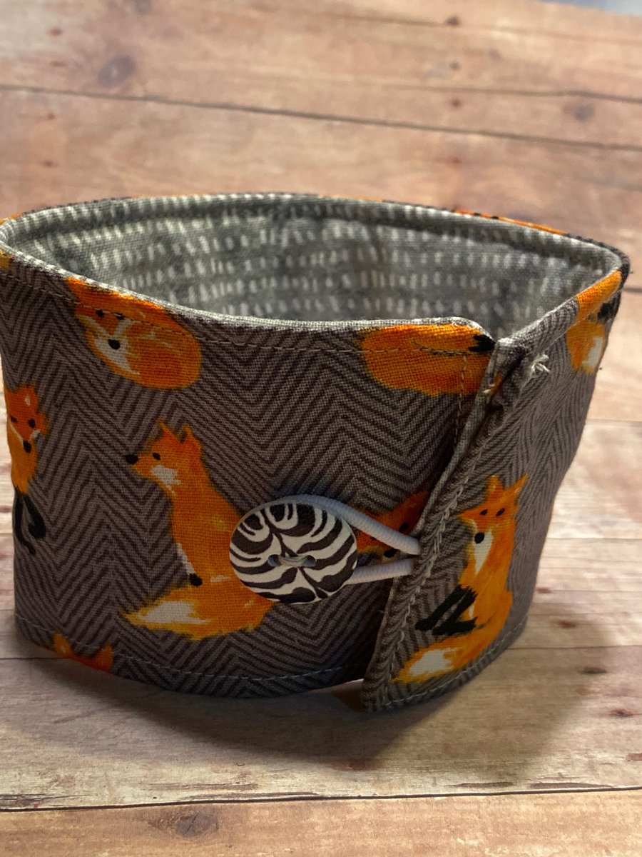 Fox Fabric coffee cozy, coffee sleeve, Father’s Day gifts, fabric cup sleeve, gift ideas, hot or cold coffee cozies tuppu.net/8c5109a1 #July4th #GiftsforMom #Handmadegifts #KingdomWorkshop #FathersDay #MemorialDay #giftsunder10 #StockingStuffers