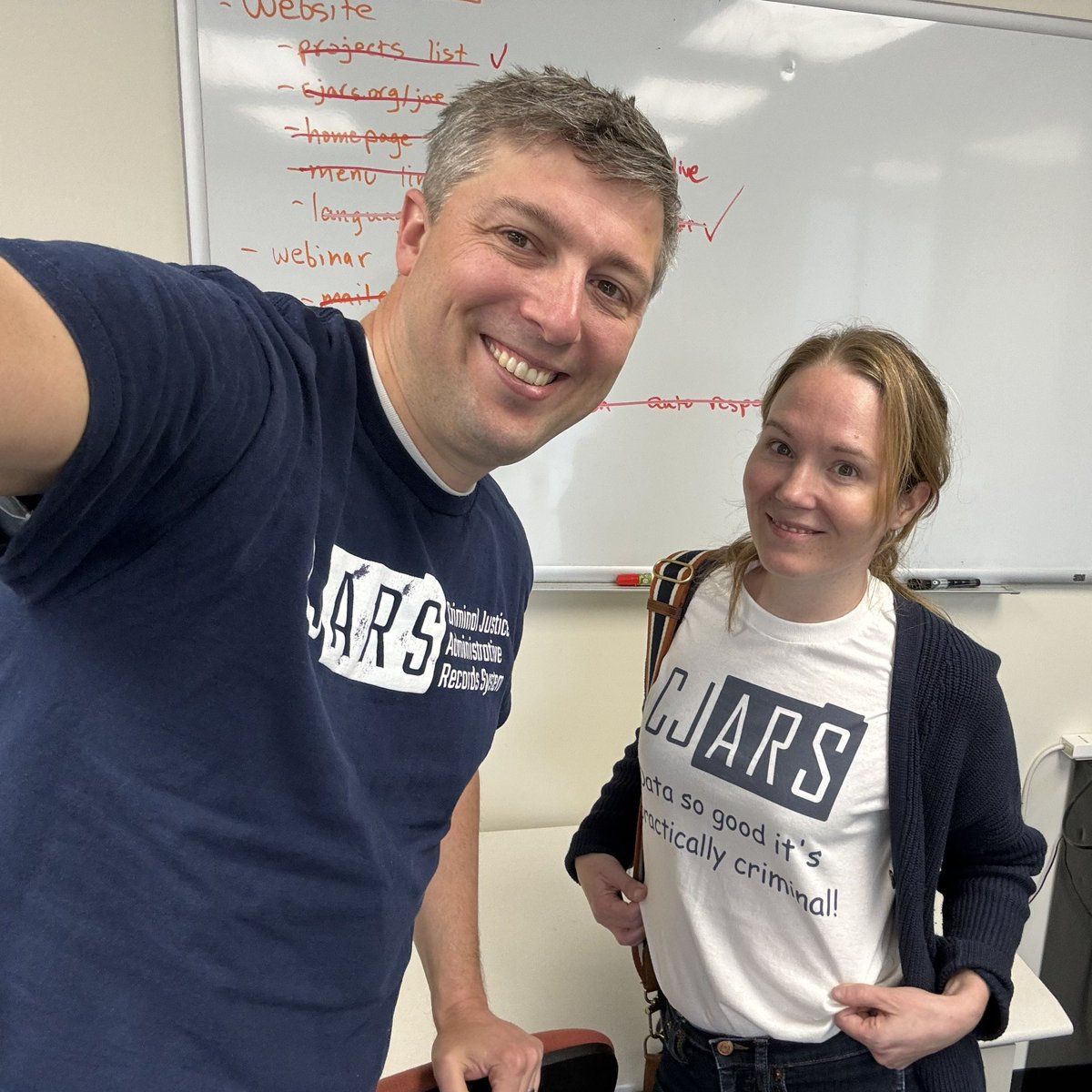 Thanks for stopping by @smilleralert to help celebrate the #JusticeOutcomesExplorer launch! And, sporting a homemade @UM_CJARS fan-girl t-shirt!!! ❤️ ❤️ ❤️