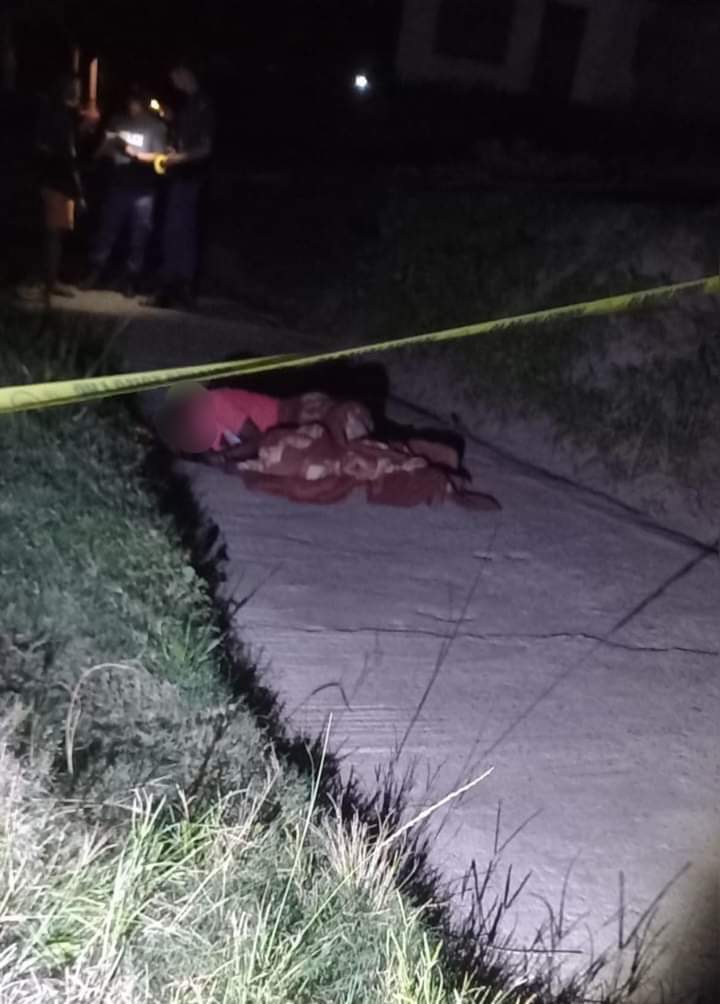 Fatal Shooting Shocks Amoutana Community In a tragic incident, a 32-year-old man was fatally shot on his driveway in Amoutana, KZN, last night. Residents alerted Reaction Unit South Africa (RUSA) upon discovering the victim around 23:54, reporting multiple gunshots. The victim,