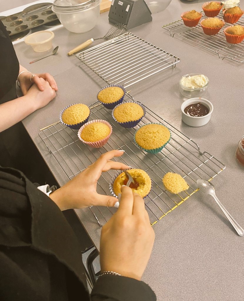 Y9 have been perfecting the art of butterfly buns today! Who used to make these with their Grandparents growing up? 😍👩‍🍳🧑‍🍳🧁