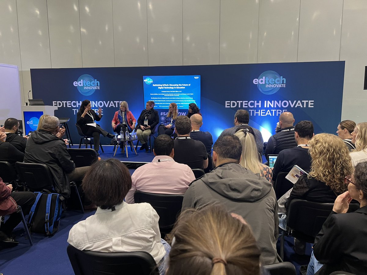 “If you don’t know where to start, talk to people who do.” This panel discussion on Rethinking EdTech was really insightful. Conversations around digital skills, the role of technology and teacher upskilling should be happening in every school. @SAA_Show #SAASHOW #FanSAAStic