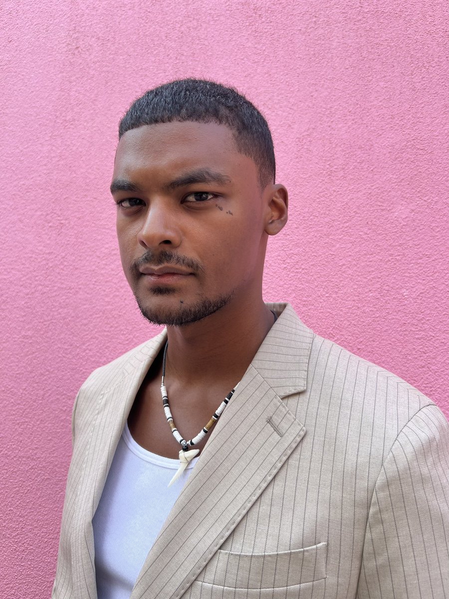 Eugon_'s tweet photo. Let’s get this summer going in New York! 
#newyork #model #casting #basketball https://t.co/RqnsqjESGr