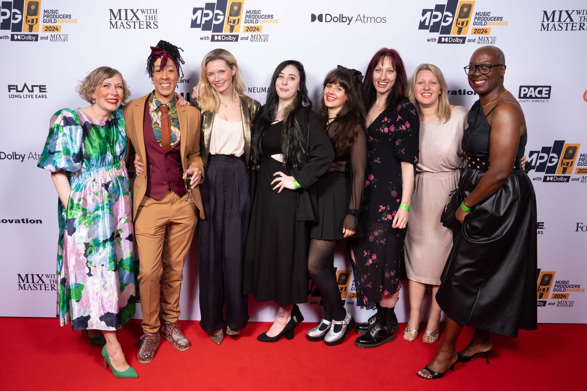 Had a lot of fun at the @ukMPG awards last week, which @WeAreTheMU sponsored. A great list of nominees, winners and look at this line up of fabulous women in music. Most of us were rocking the dancefloor until the end of the night. 🪩