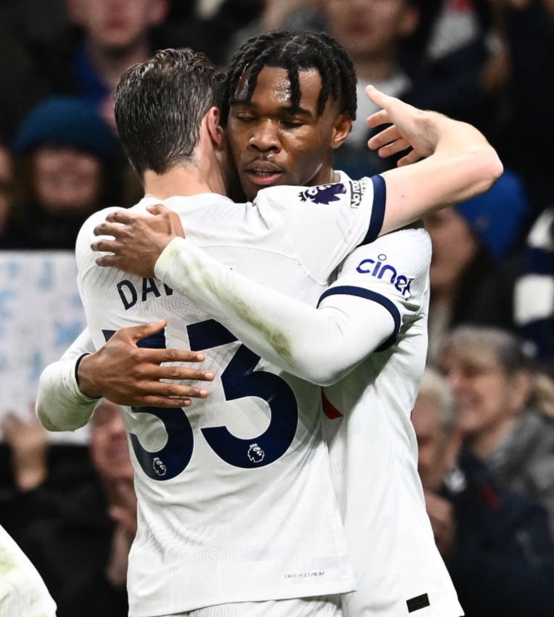 OVER TO YOU 🫵🏼 |>> Who do you predict will play at LB with Destiny Udogie and now Ben Davies ruled out for the season? 🤔 #THFC | #COYS | #TTID