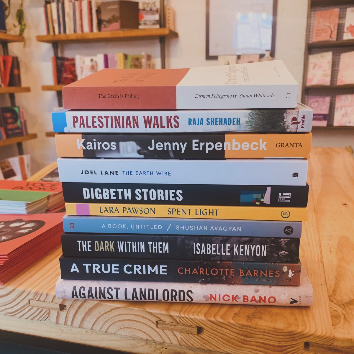 🗣️ My-oh-my, did April just fly on by? And here we are on the first day of May staring summer in the face. (We are aren’t we? Surely? We think so? Definitely maybe) 📚 Ten of your April favourites on display, & can we just say… you have absolutely exquisite taste!