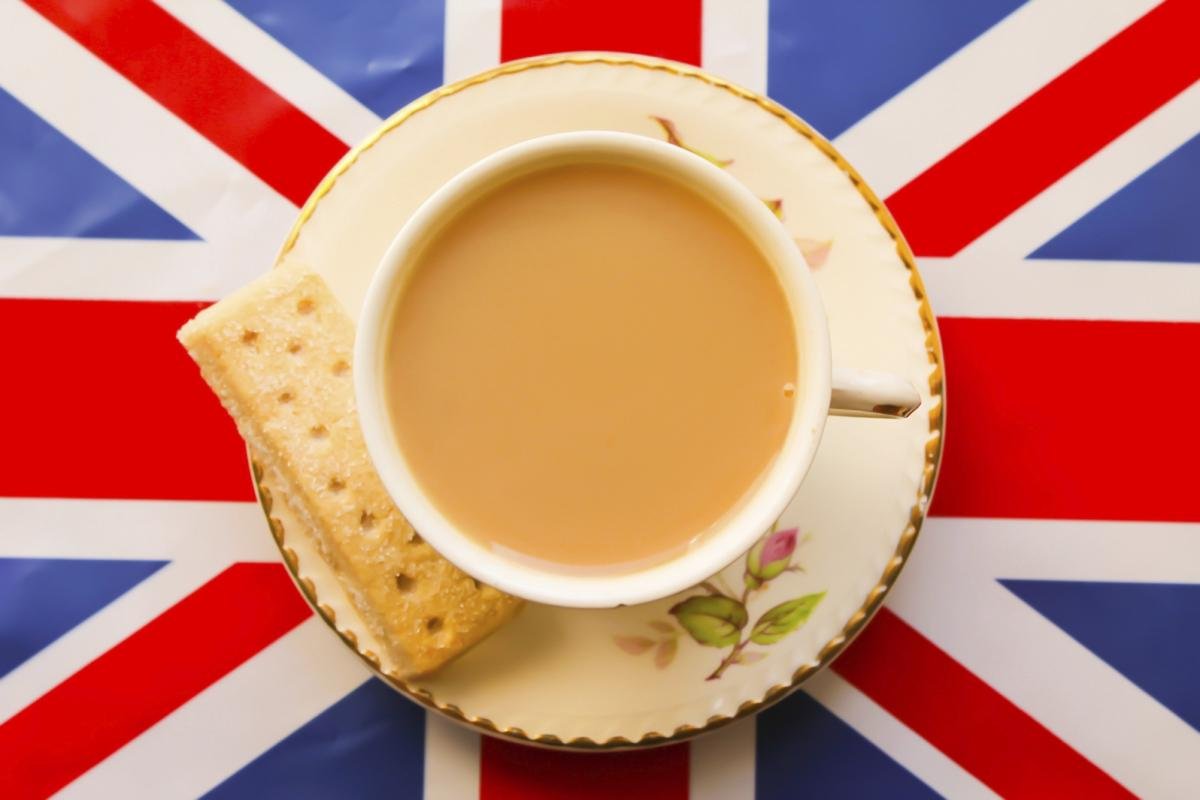 📚 Rejoignez nos 'Tea Time Talks' pour les débutants ! Venez pratiquer et améliorer votre anglais autour d'une tasse de thé dans nos médiathèques 🍵 📆 Samedi 4 mai à 11h Infos 👉 bit.ly/BBMedAgenda @OTBB92 @BIJBB