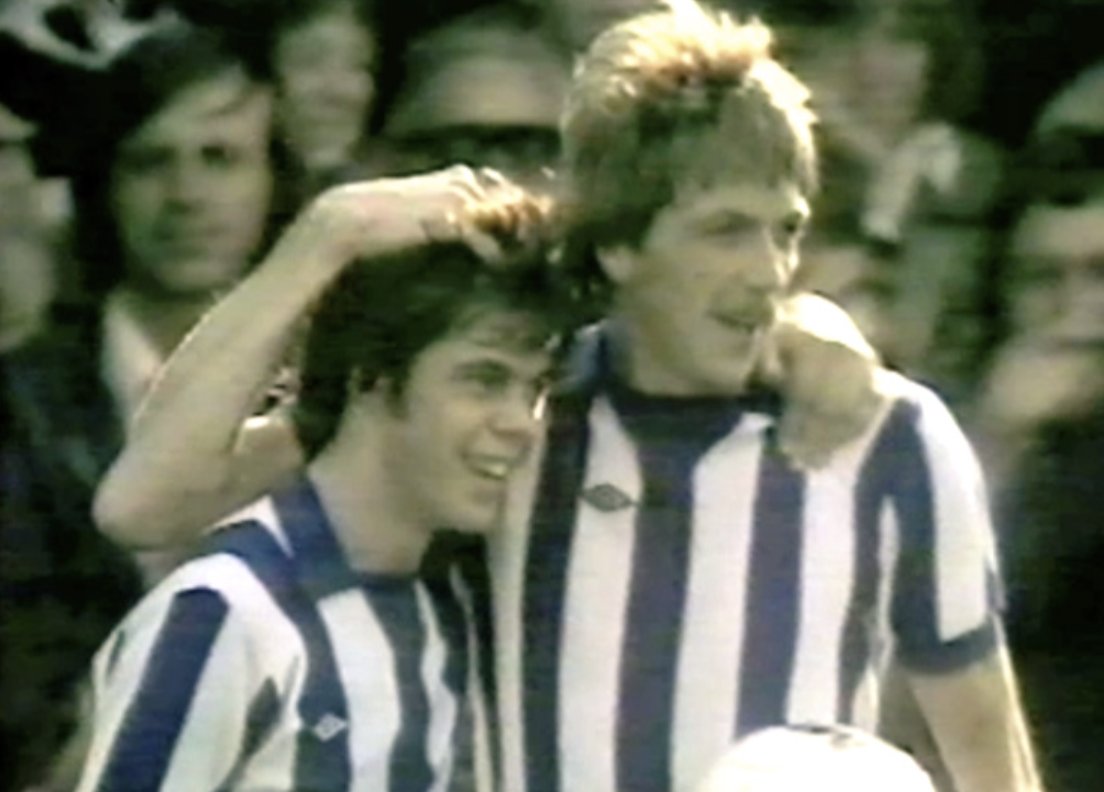 So sad to hear about the death of one of my (Al's) first Albion heroes, Ian Mellor. The tall 'half' of an amazing strike partnership with Peter Ward, scoring 50 goals between them in 1976-77. And then there was Walsall... Our condolences to the Mellor family. RIP Spider.