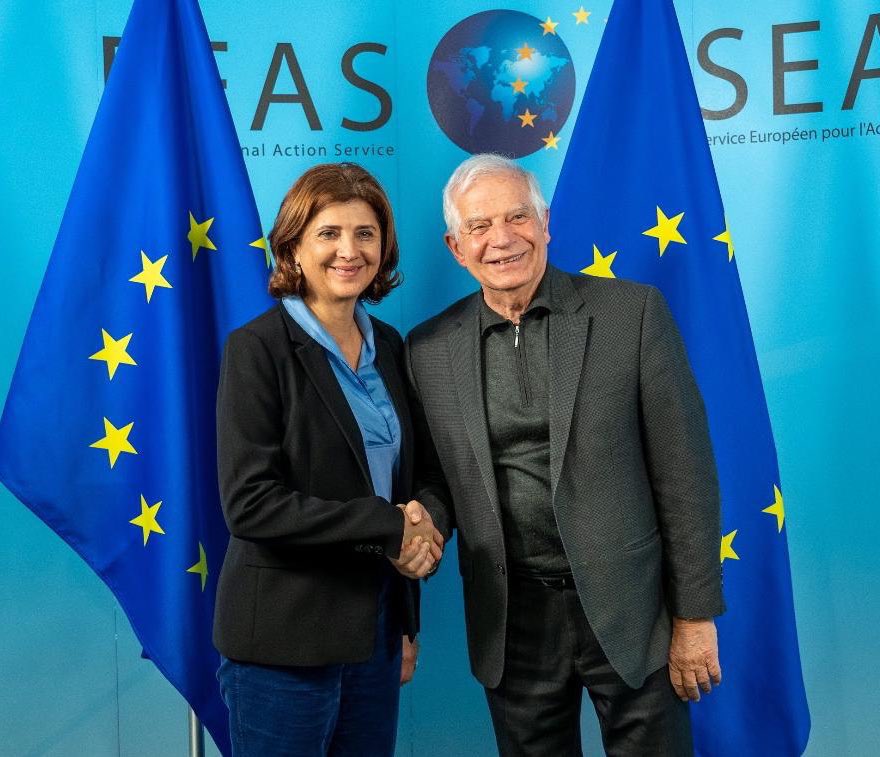 I had a good meeting with @UN Secretary General’s Personal Envoy on Cyprus, María Angela Holguín. I expressed the EU’s full support to her and the UN efforts to find a lasting solution to the Cyprus issue.