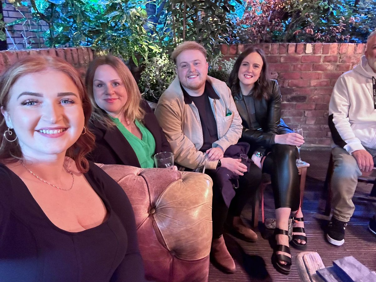 ExplainMR's tweet image. On Friday night, we enjoyed an end of (financial) year celebration at @BridgeTavernPub. It was great to celebrate our achievements with good food, drinks and company! 🎉

#team #party #news