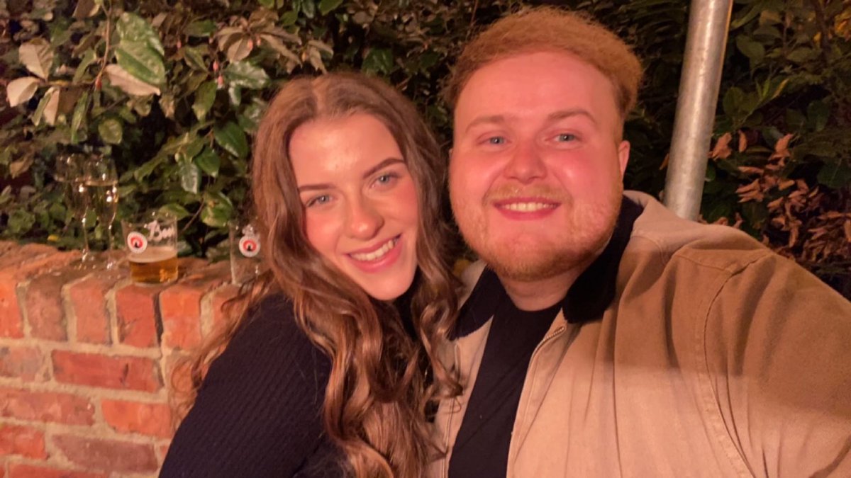 ExplainMR's tweet image. On Friday night, we enjoyed an end of (financial) year celebration at @BridgeTavernPub. It was great to celebrate our achievements with good food, drinks and company! 🎉

#team #party #news